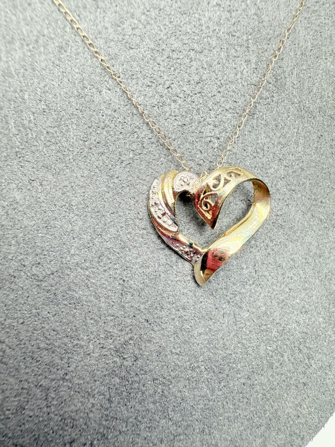 Estate 14K Two-Tone Diamond Heart Pendant Necklace 5