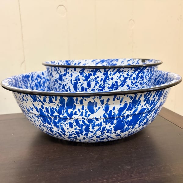 Vtg set 2 Enamelware granite marble Mixing Bowl Set of 2 Blue White 