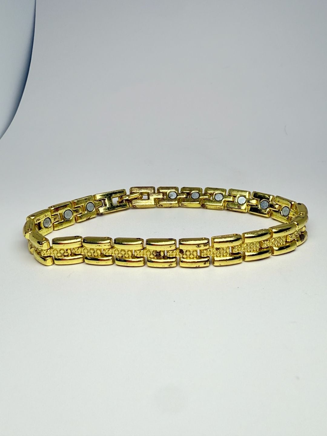 Magnetic Therapy Link Bracelet Gold Tone 2