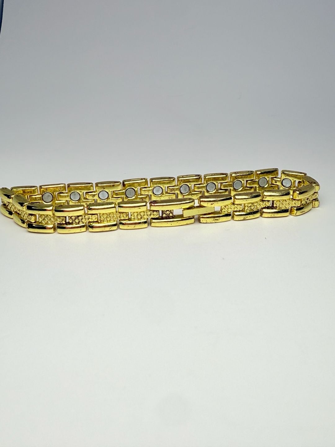 Magnetic Therapy Link Bracelet Gold Tone 3