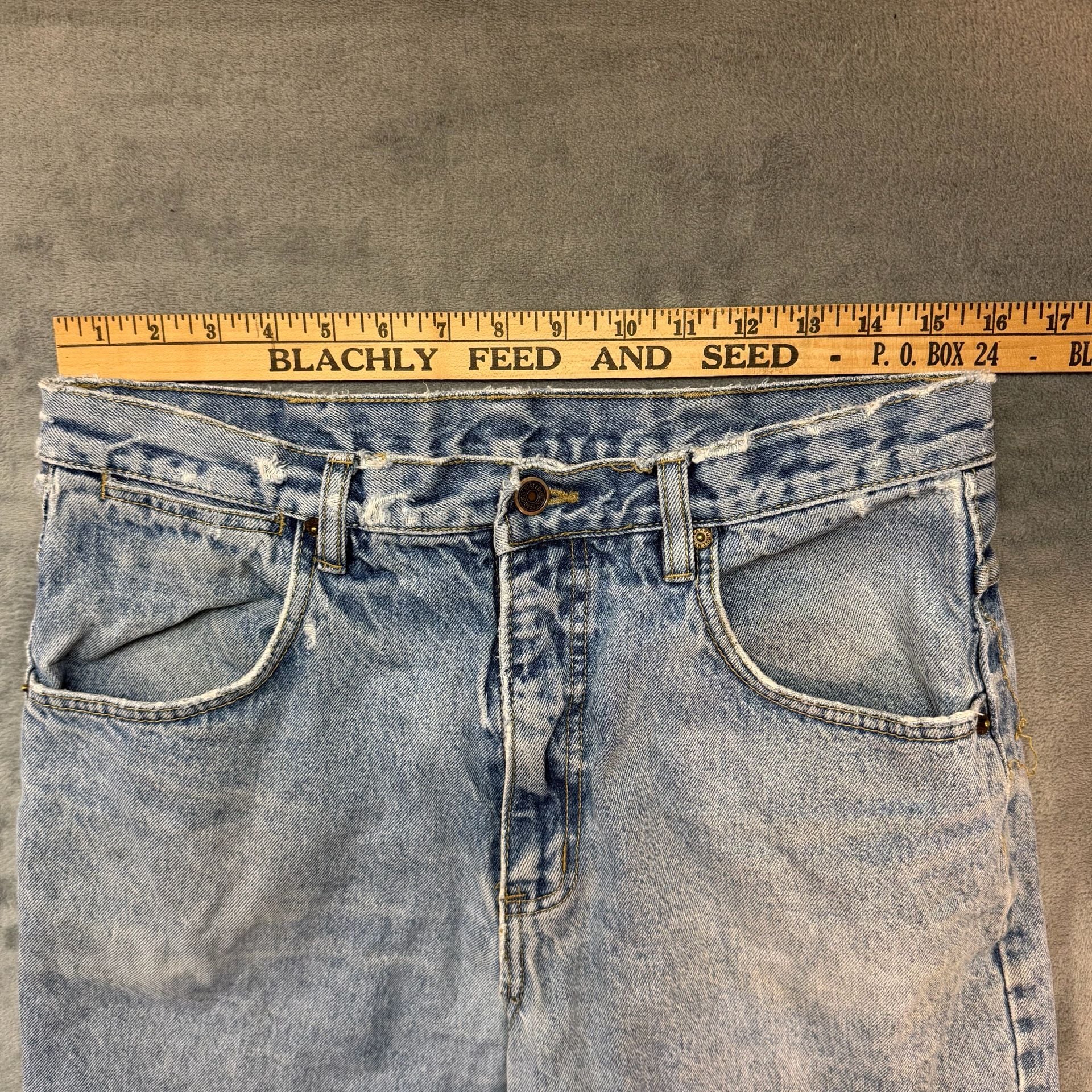 Vintage 90s Urgent Gear Baggy Jeans 30x32 Light Wash Button Fly Distressed Y2K 4