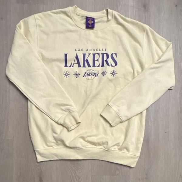 Los Angeles Lakers Holiday Sweatshirt Sz XL Cream Pullover Fleece Crewneck