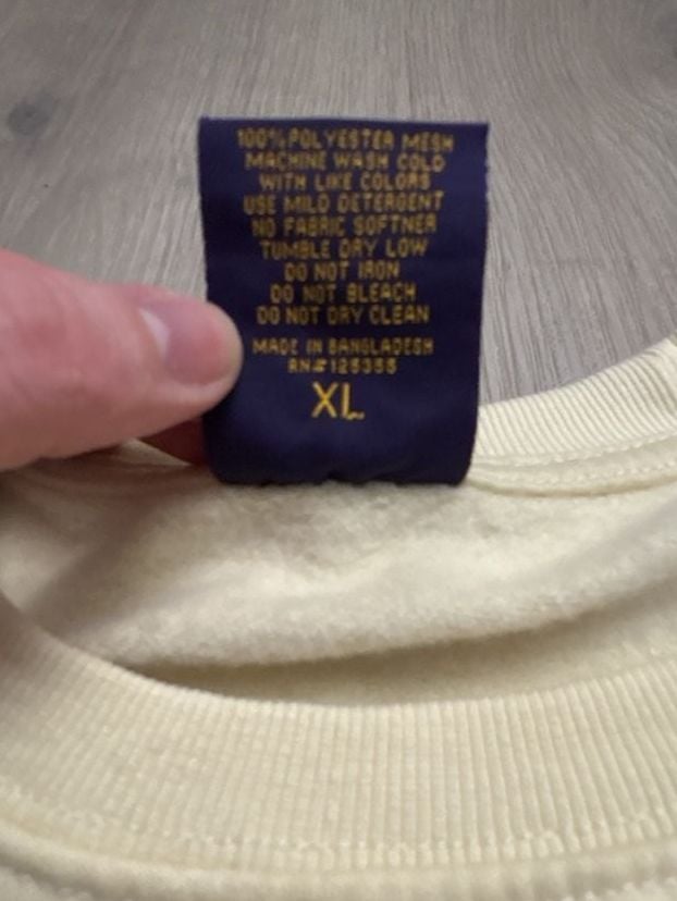 Los Angeles Lakers Holiday Sweatshirt Sz XL Cream Pullover Fleece Crewneck 3
