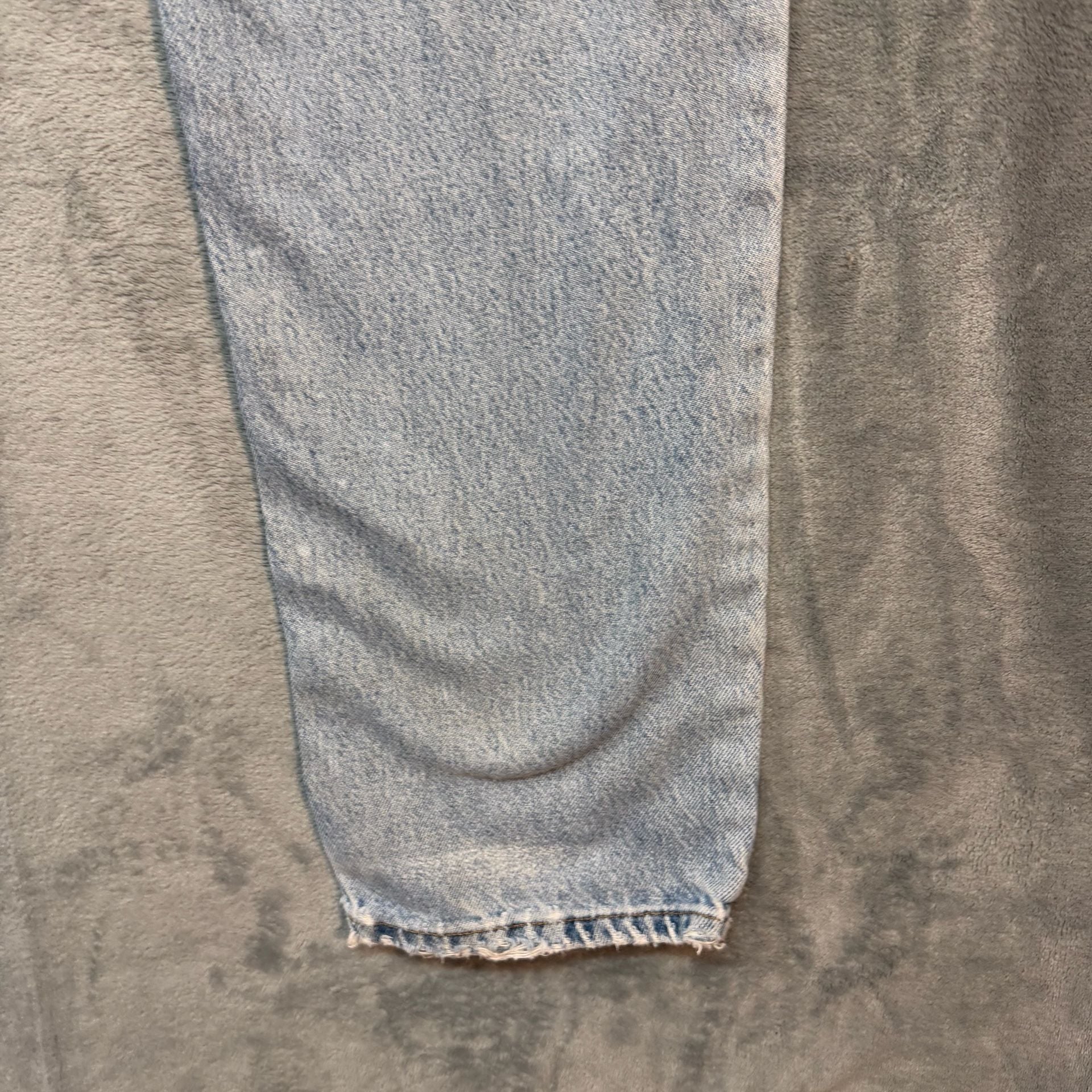 Distressed 32x33 vintage Arizona Jean Co. Light Wash Vintage Jeans Frayed 18