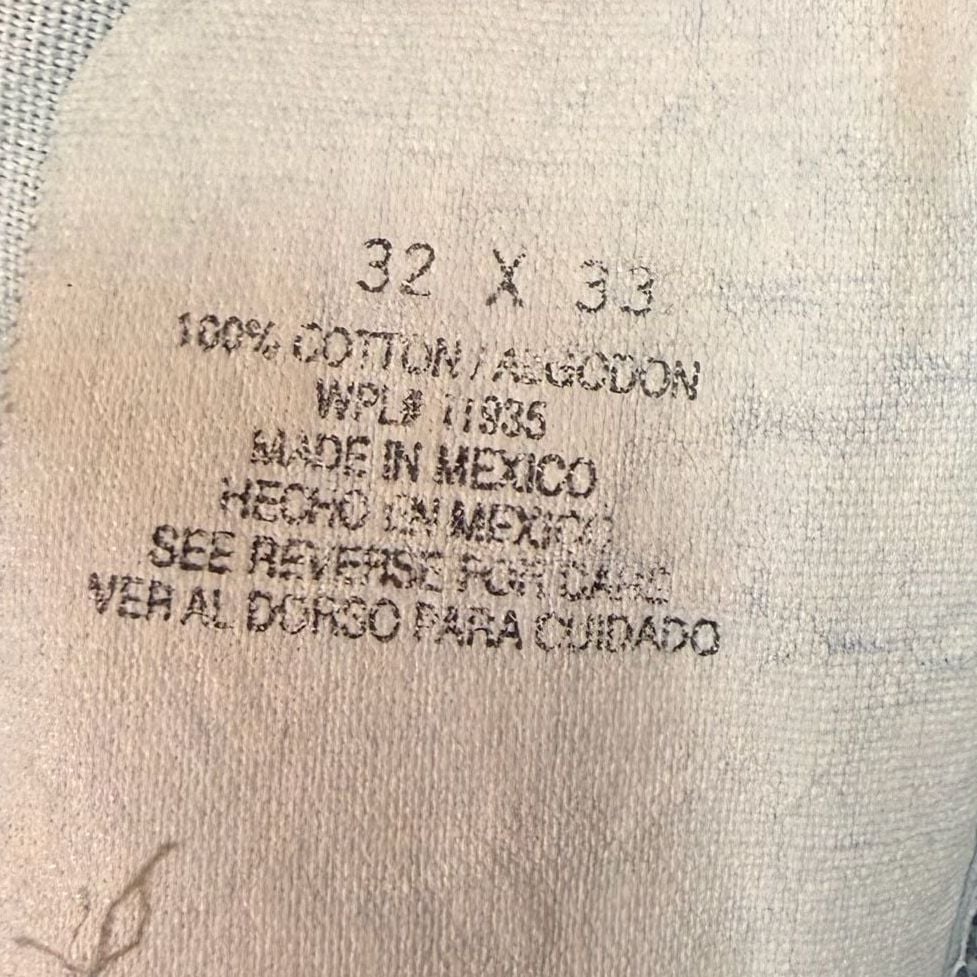 Distressed 32x33 vintage Arizona Jean Co. Light Wash Vintage Jeans Frayed 2