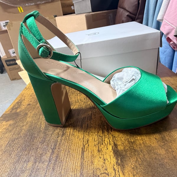 The Drop Hamalie Platform Sandal Size 6.5 Green Satin