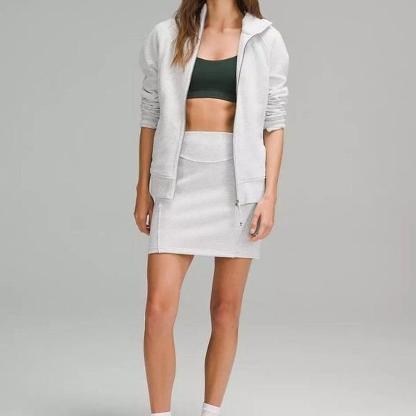 186 Lululemon Scuba High-Rise Mini Skirt Heathered Light Grey MEDIUM