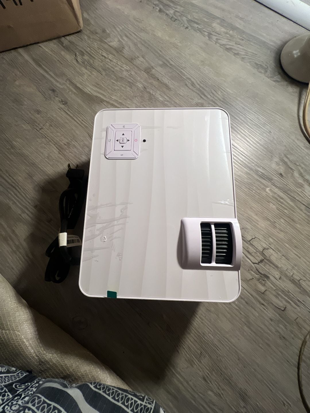 TOPVISION Projector Model T6 White LED Projector 1