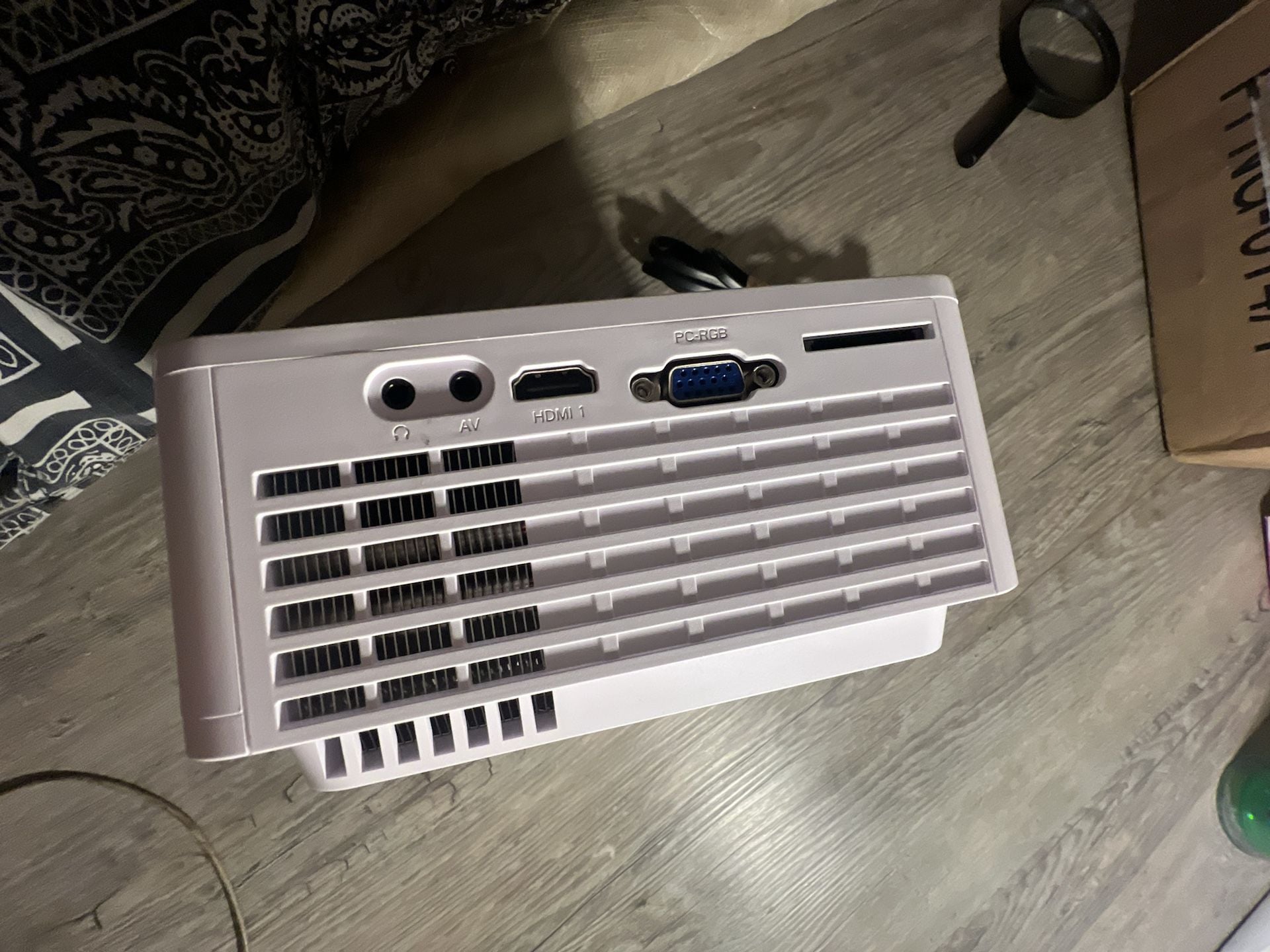 TOPVISION Projector Model T6 White LED Projector 4