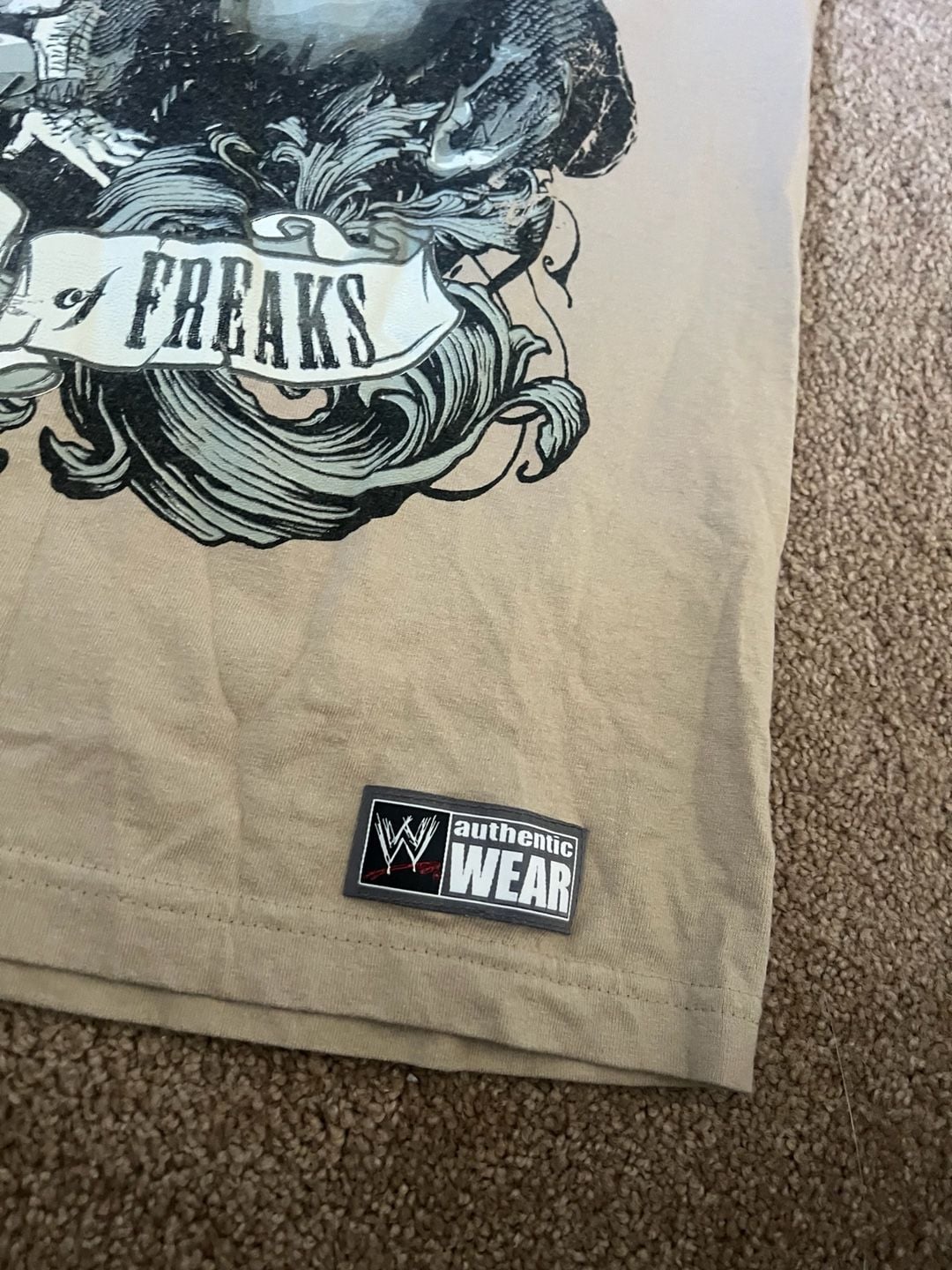 WWE Bray Wyatt Sister Abigail Family of Freaks T-Shirt Size S Tan 4
