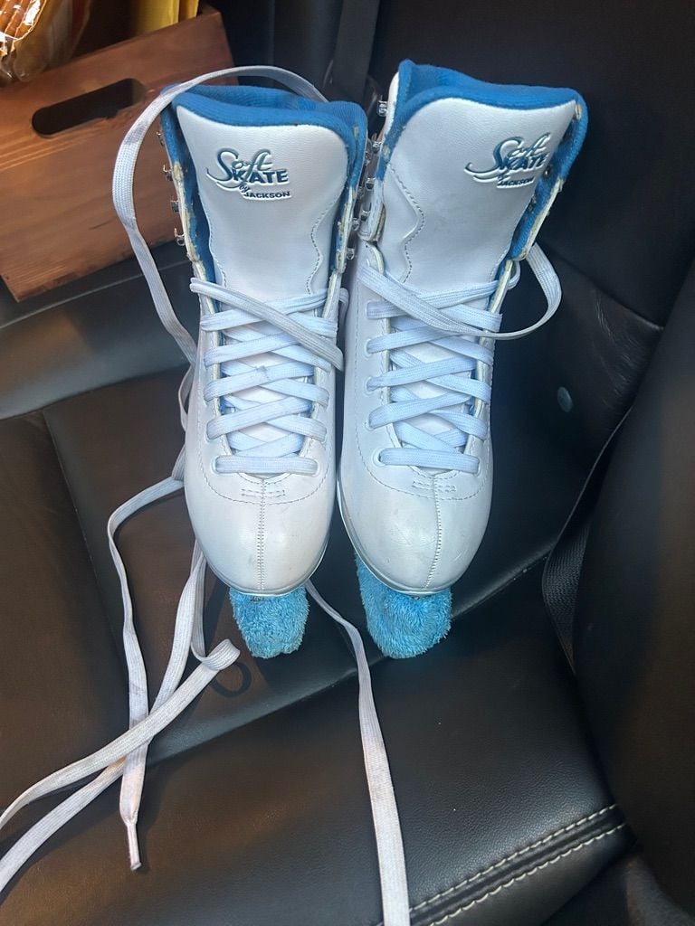 Jackson Soft Skate Ice Skates White Blue 2