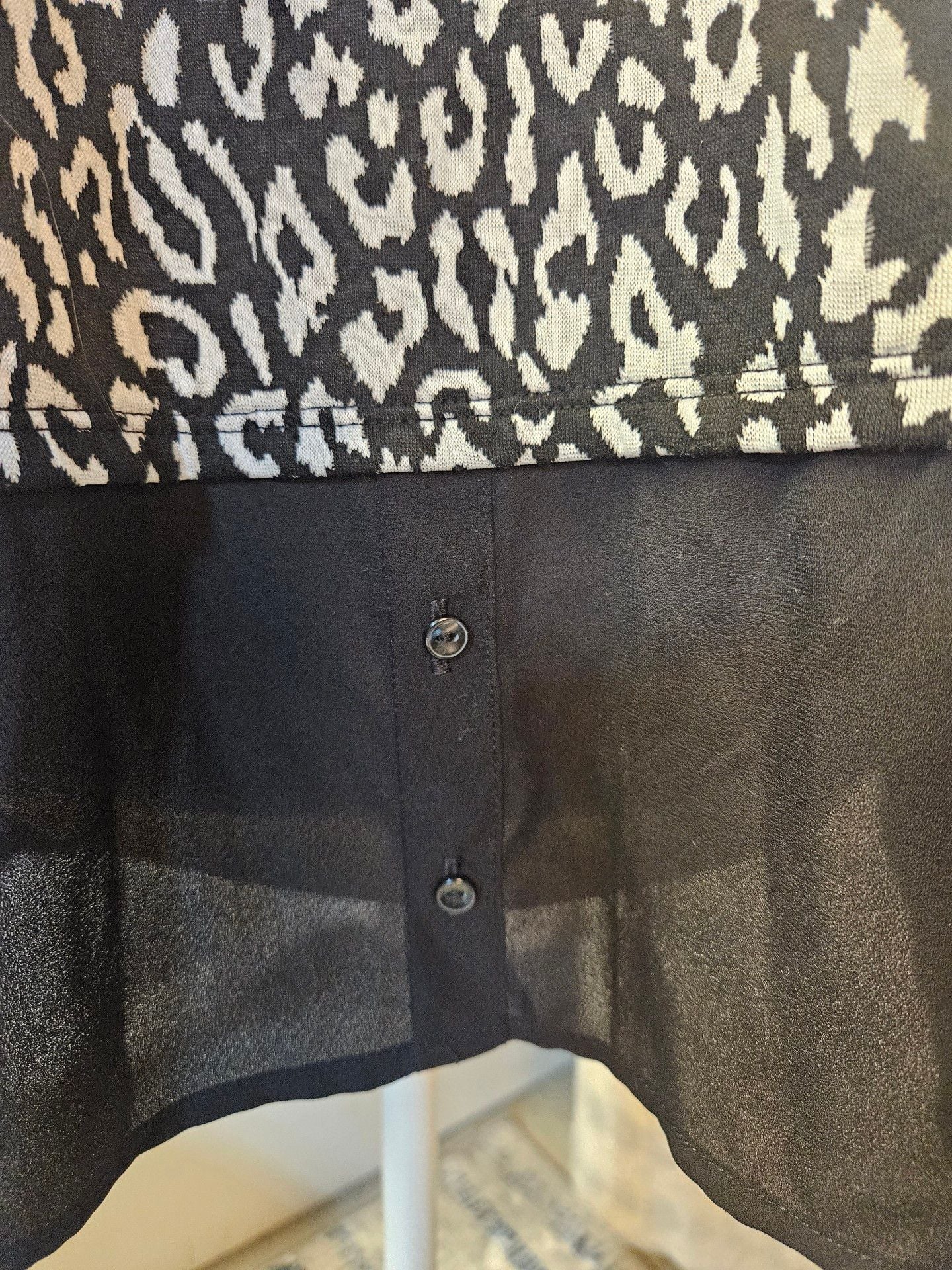 ELLE Black & White Animal Print Layered Sweater Size Large 4