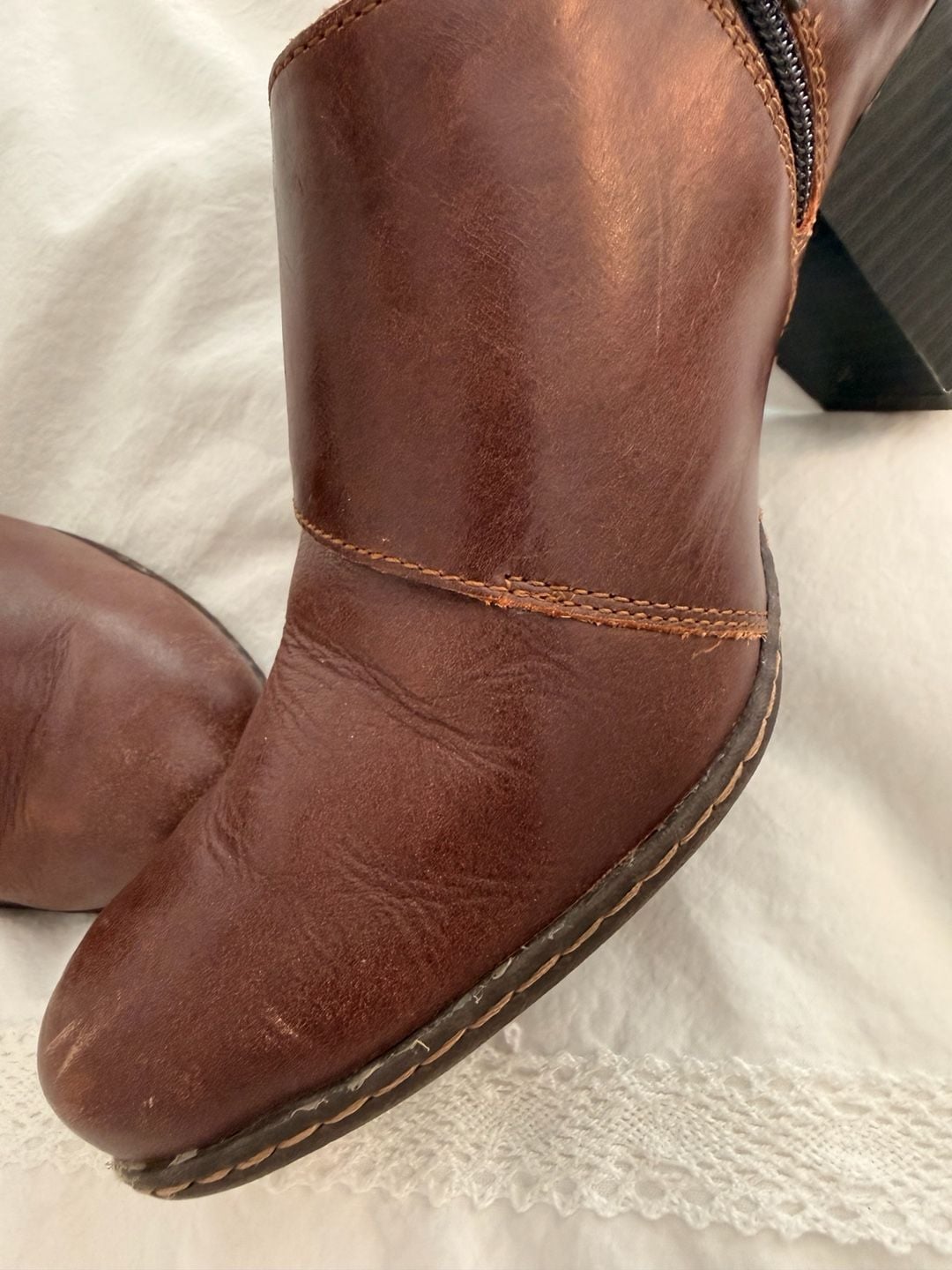 B.O.C Born Concept Brown Leather Buckle Ankle Boots Booties  9
