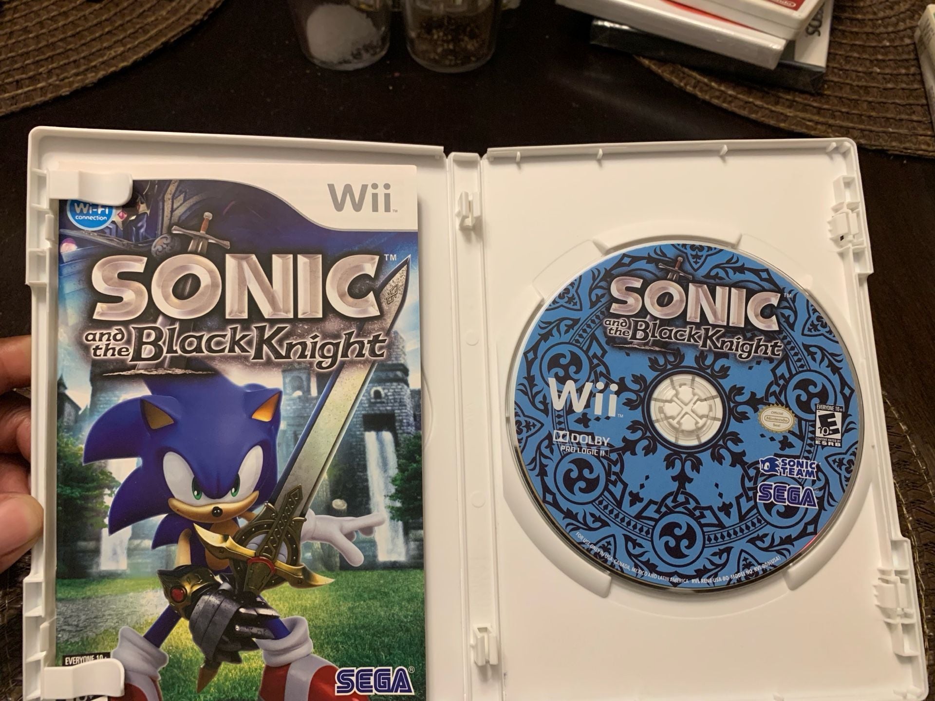 Sonic and the Black Knight Nintendo Wii Game NTSC US Boxed Complete 3