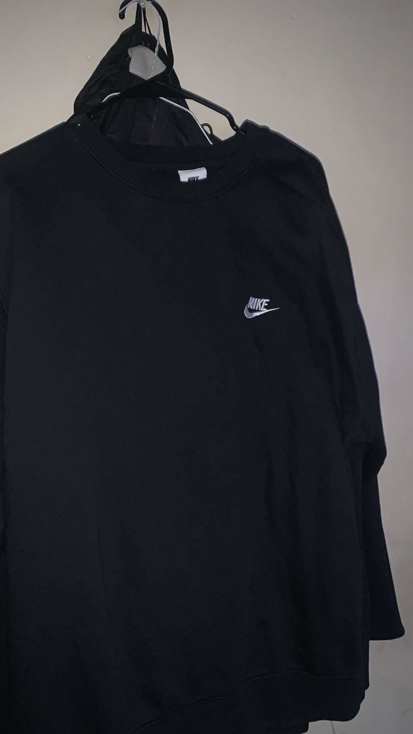 Nike Sportswear Club Crewneck Sweatshirt Black White Small 2