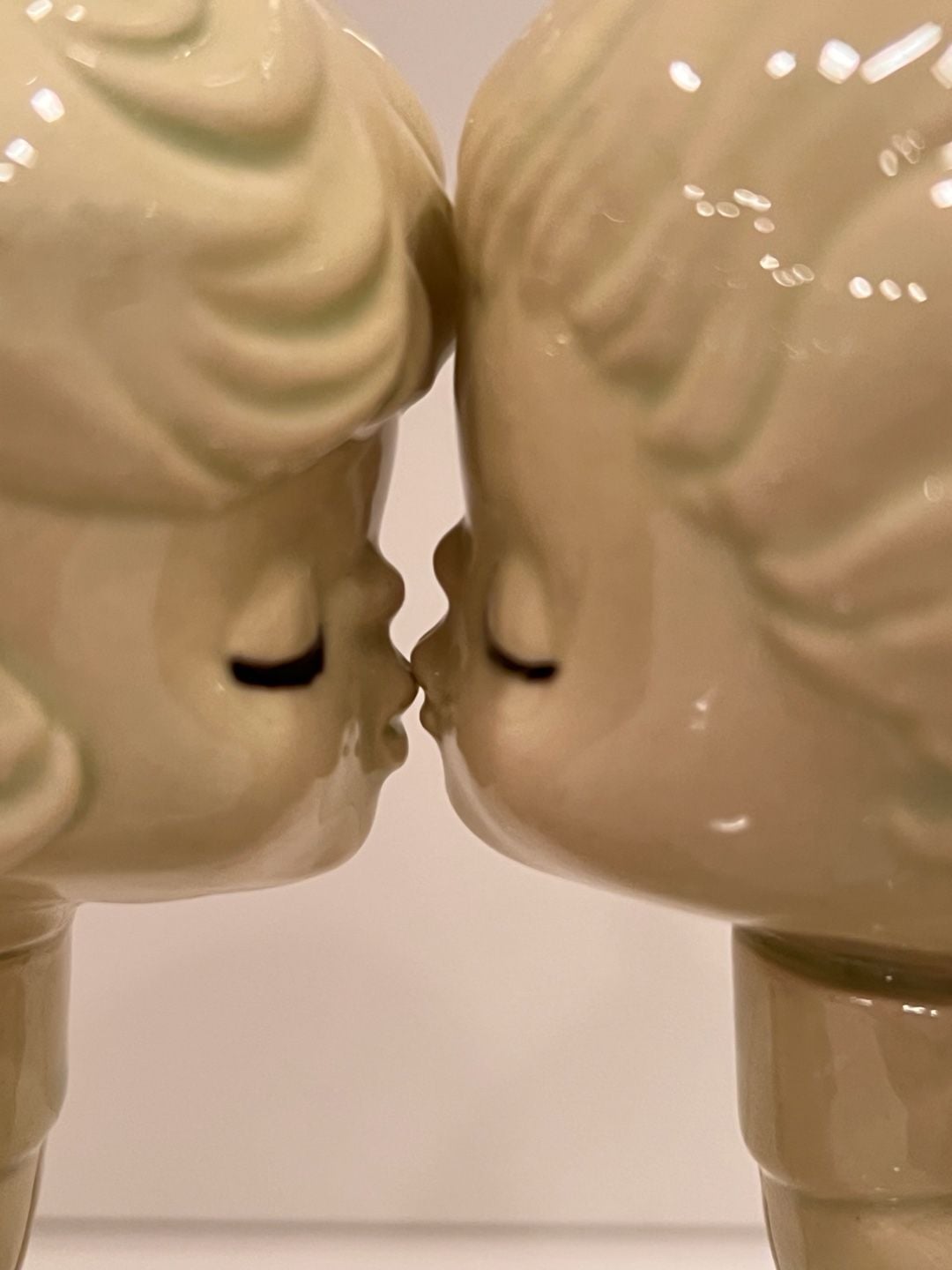Vintage Ceramic Kissing Angels Boy And Girl Figurines Grandmacore Holiday 6