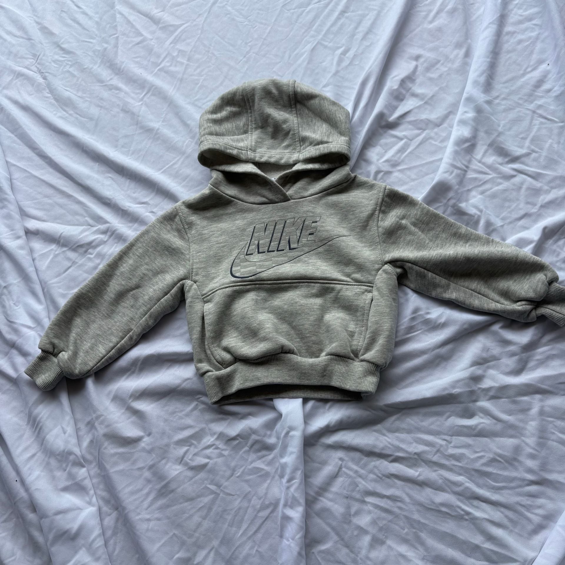 Nike Sportswear Club Fleece Pullover Hoodie Size 2T 1-2Yrs Navy Gray Heather Set 5