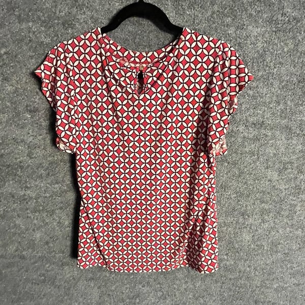 Liz Claiborne Red Geo Pattern Short Sleeve Top Size PM 003-160