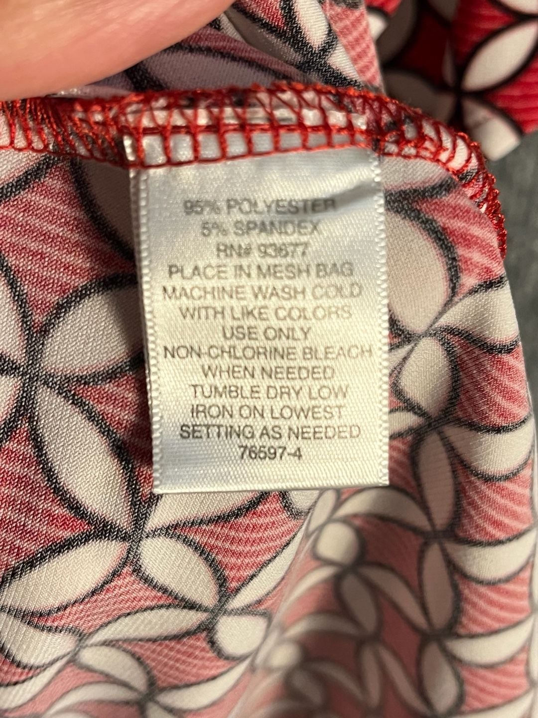 Liz Claiborne Red Geo Pattern Short Sleeve Top Size PM 003-160 6
