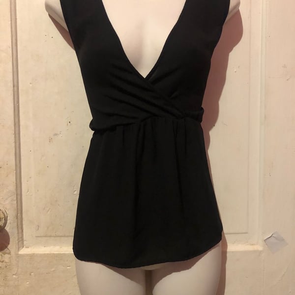 LOFT Women's Black Sleeveless Twist Front V-Neck Peplum Tank Top Size S