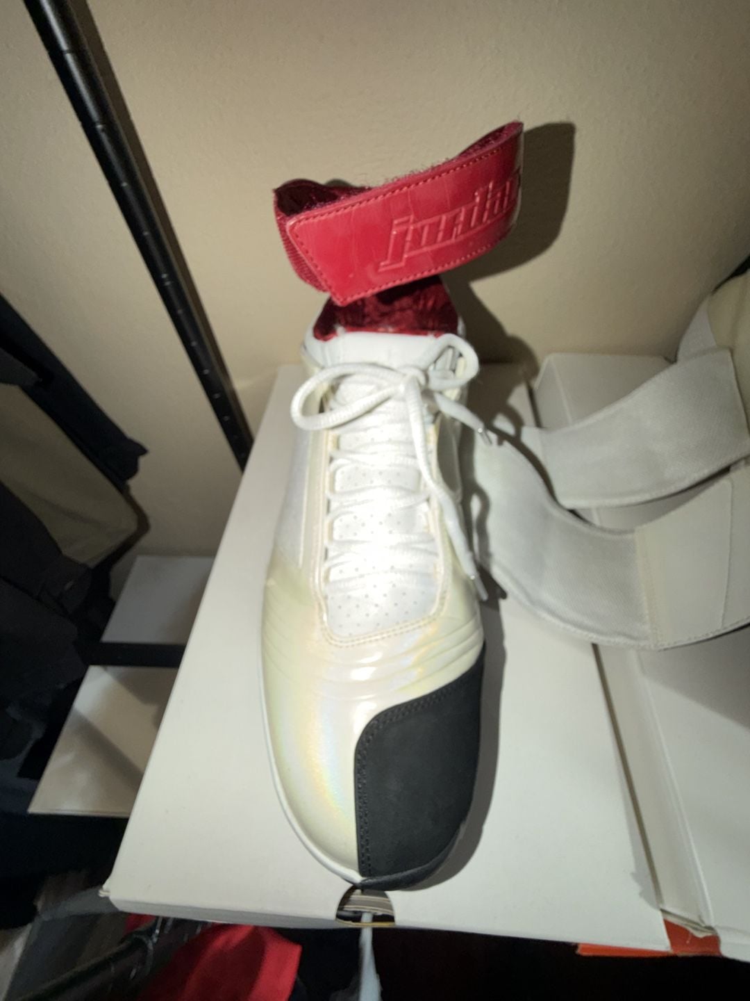 Retro Air Jordan XX White Varsity Red Size 13 5