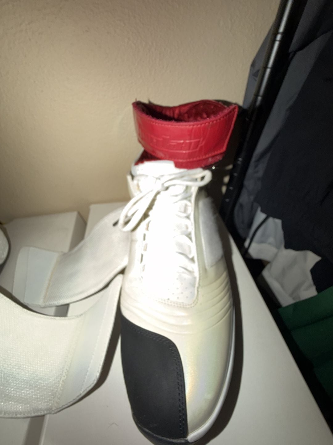 Retro Air Jordan XX White Varsity Red Size 13 6