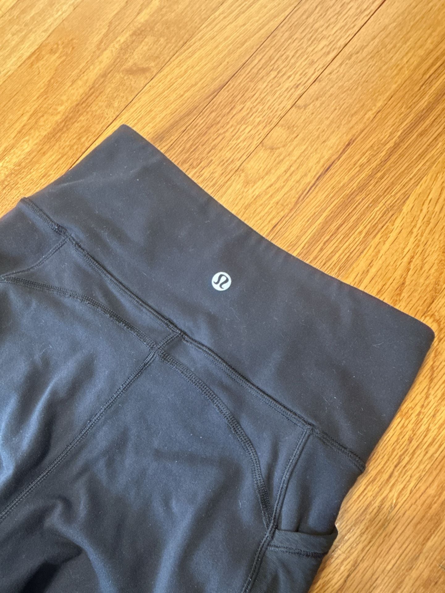 Lululemon Fast and Free High-Rise Tight Women Size 4 Black Running Nulux Pockets 6