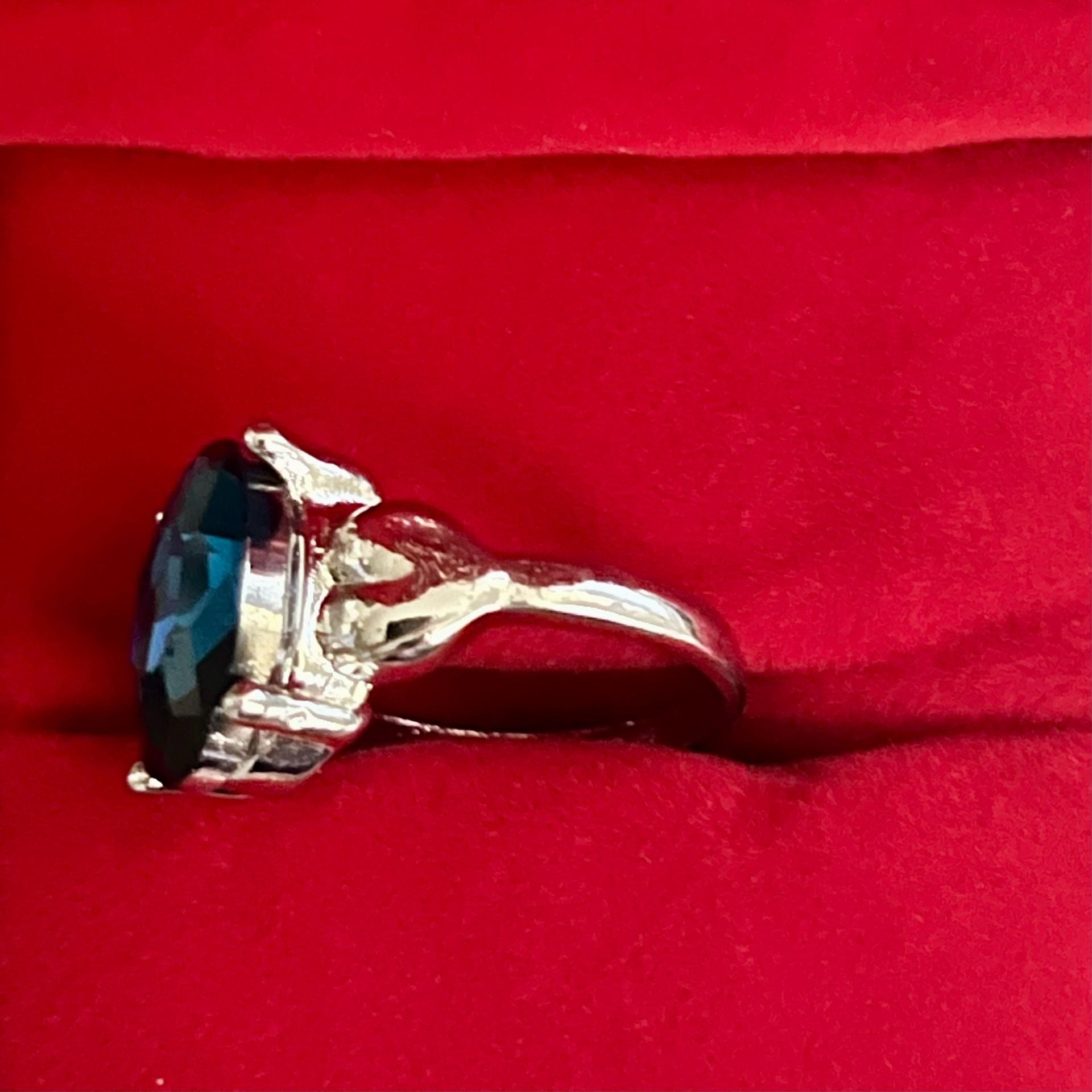 London Blue Topaz Gemstone Titanium Steel Silver Cocktail Ring Size 7 4
