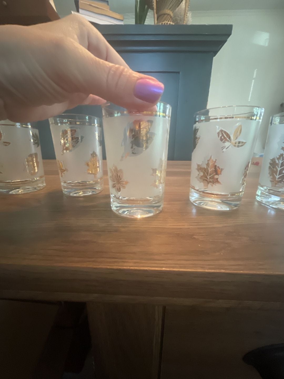 Vintage Libby Frosted Juice Glasses with Gold Leaf Design Set of 5 8