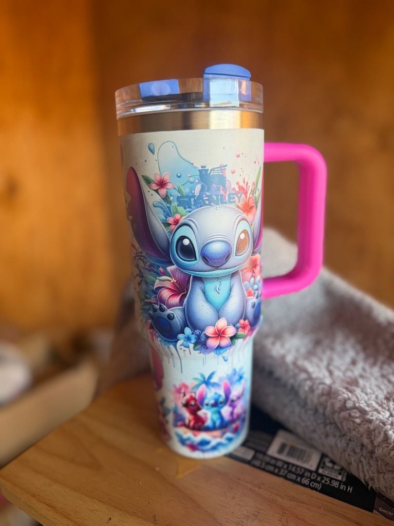 Stanley Quencher H2.0 FlowState Tumbler Stitch Disney 40 oz 1