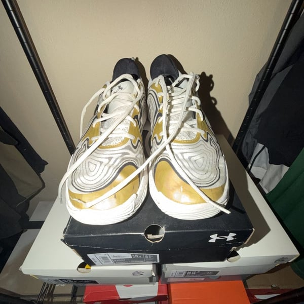 Under Armour UA Spawn 6 Size 13 White