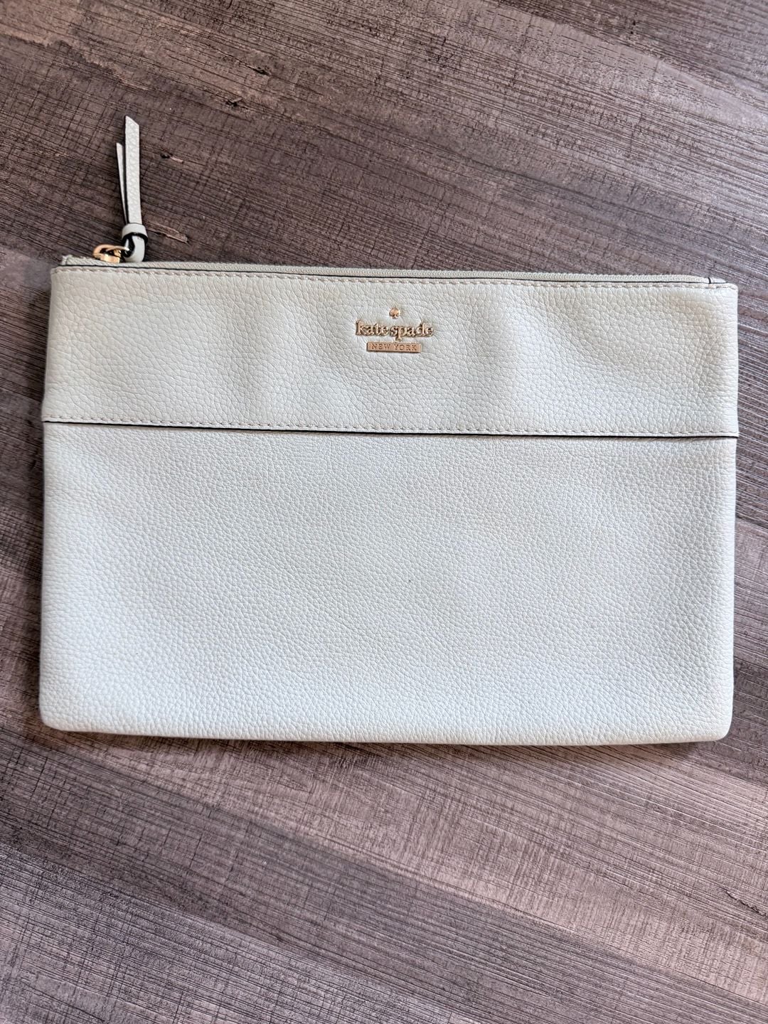 Kate Spade New York Leather Clutch Light Gray Pebbled 4