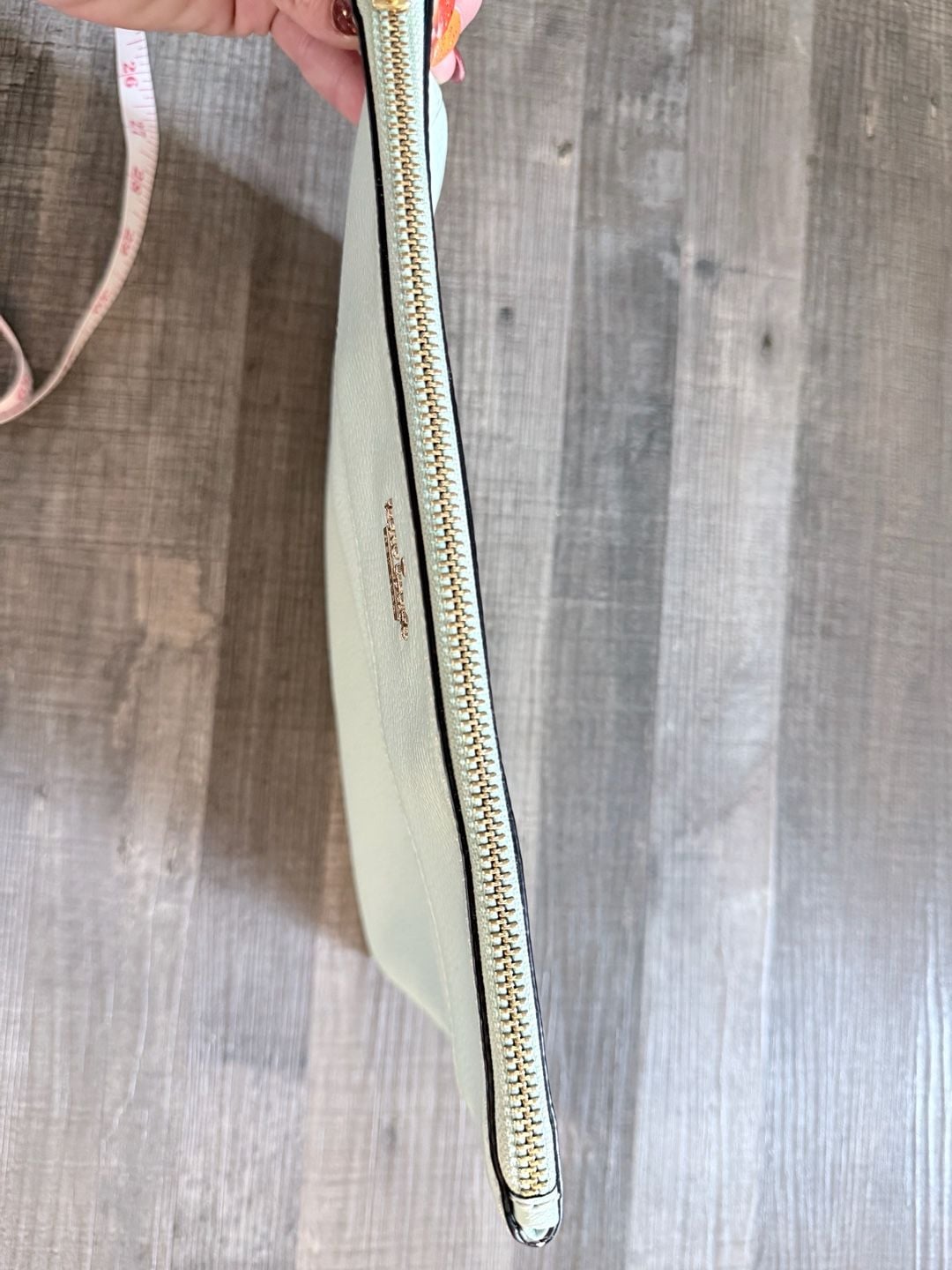 Kate Spade New York Leather Clutch Light Gray Pebbled 8
