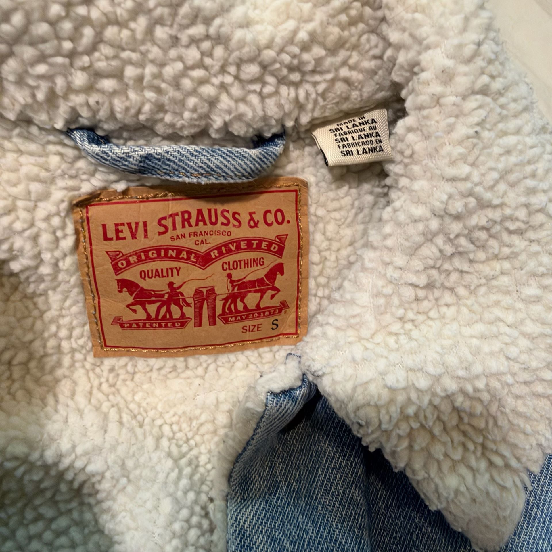 Women’s Levi's Sherpa Trucker Jacket Size S Blue Denim 4