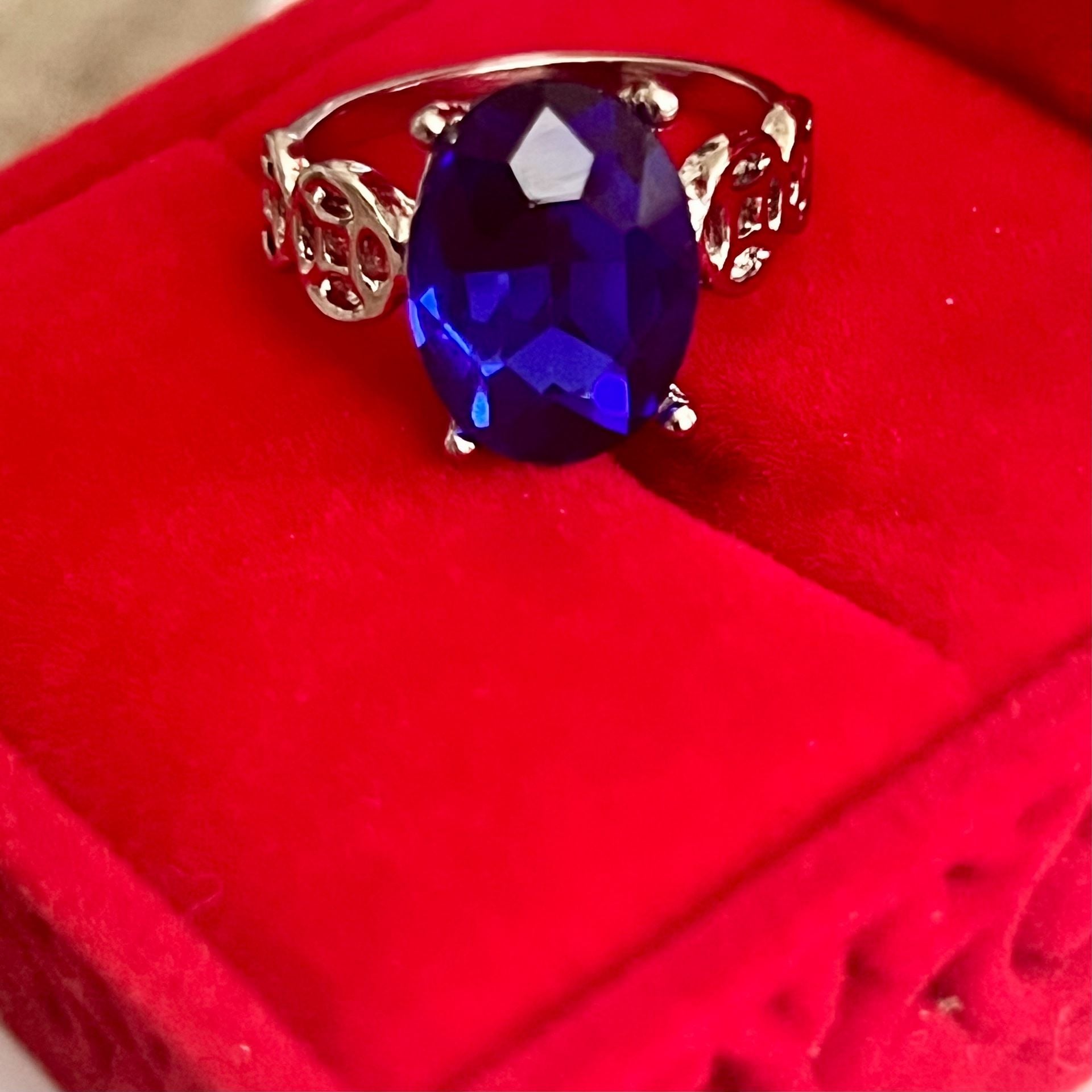 Blue Faux Sapphire Titanium Steel Silver Cocktail Ring Size 8 6