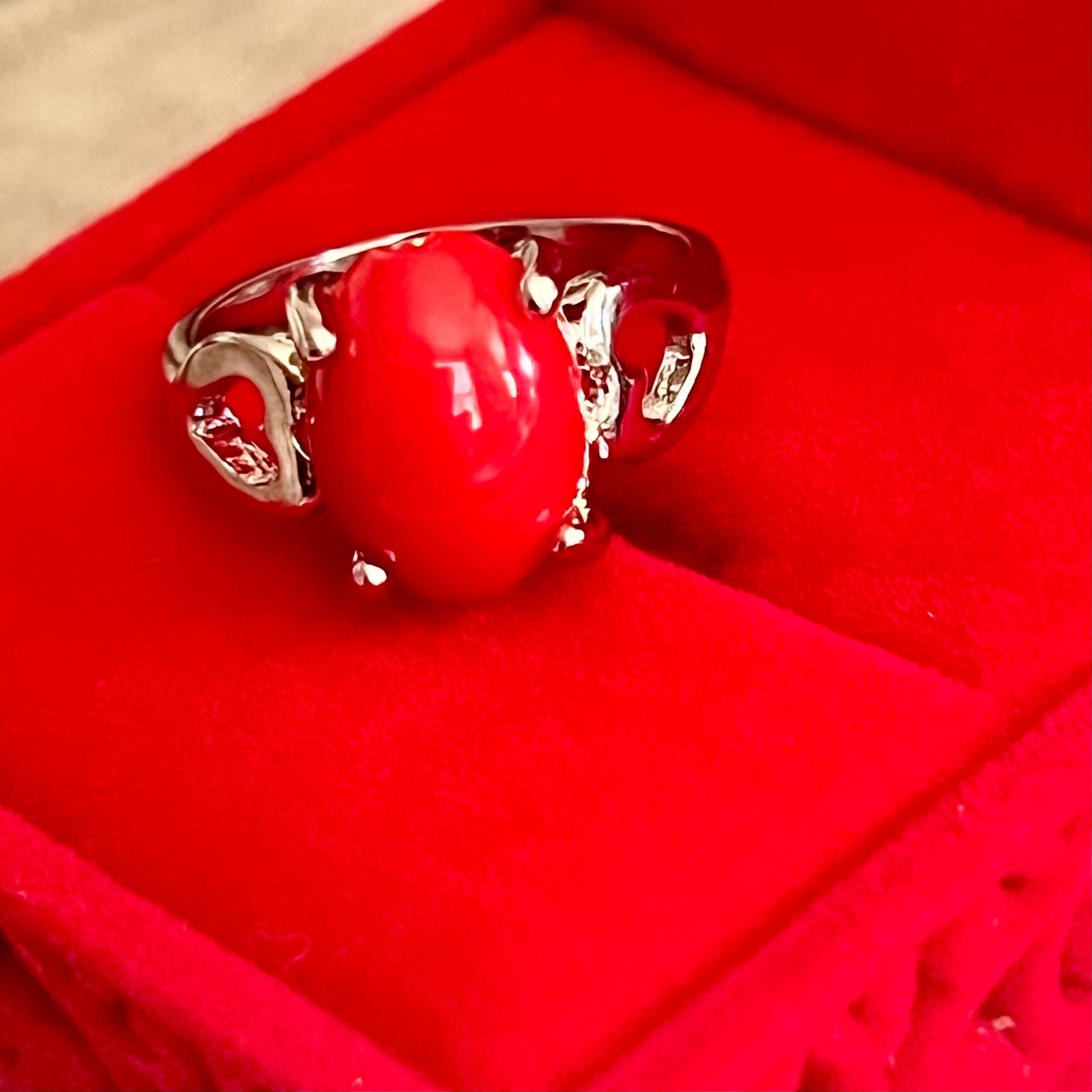 Atrium Red Gemstone with Heart Accents Titanium Steel Silver Ring Size 9 5