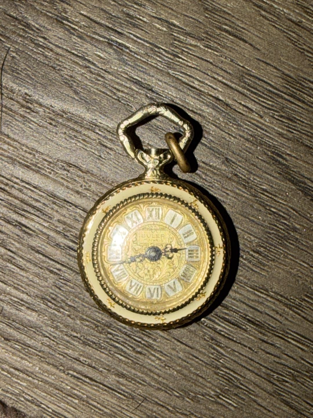 BULER PENDANT TIMEPIECE, VINTAGE/ ANTIQUE. RARE BULER 17 JEWELS, GORGEOUS. 2