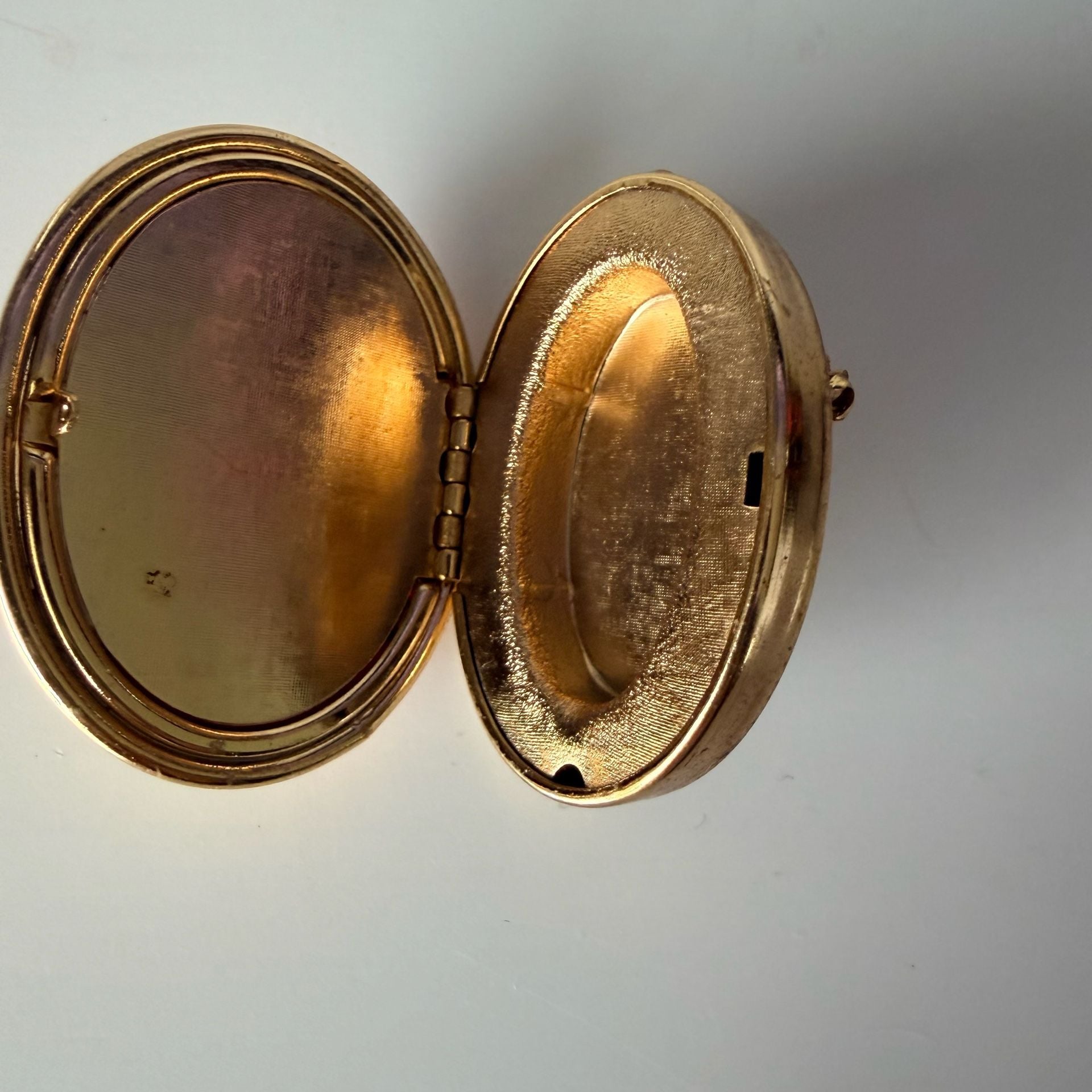 Avon Cameo Brooch Oval Locket Pin 1970s Perfume Brooch 4