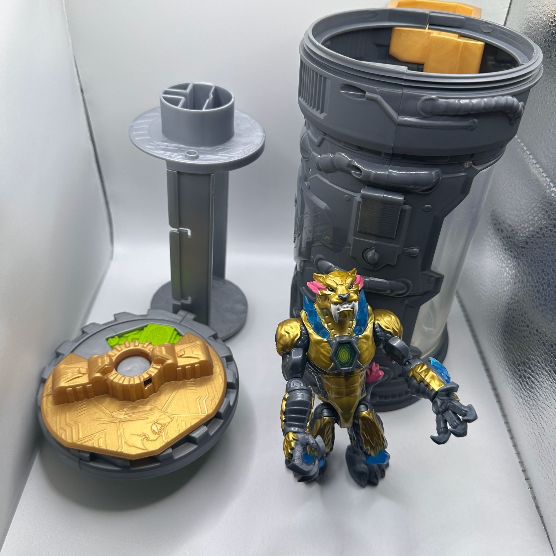 MrBeast Lab Mutators 2024 Mutation Chamber w/ Panther Figure - Missing Part 4