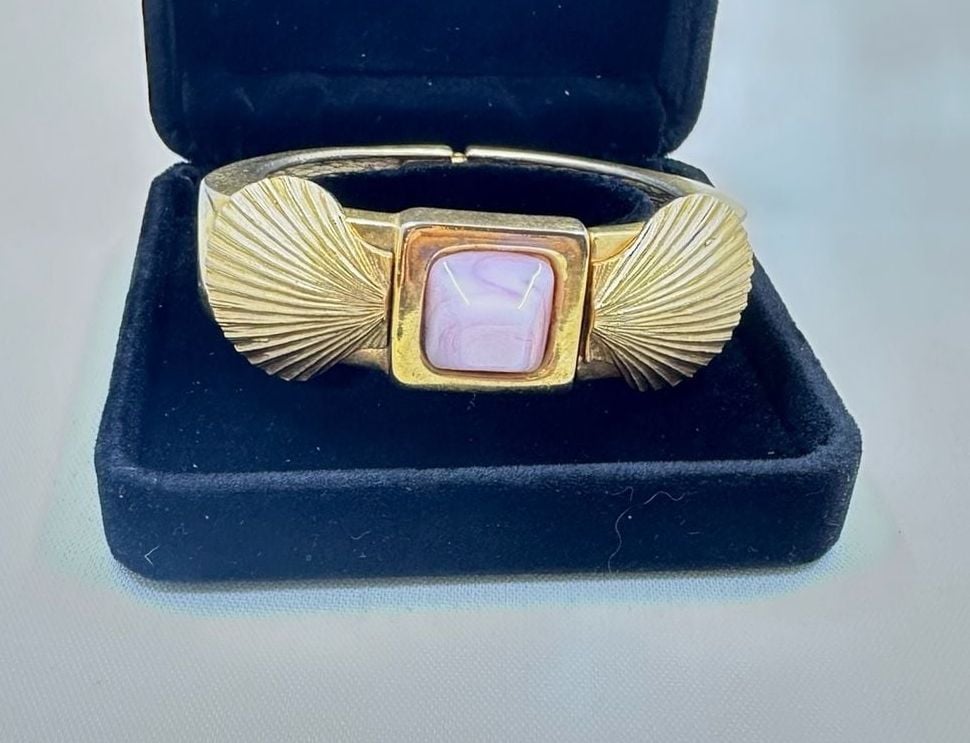 Vintage Castlecliff Gold Tone Shell Hinge Bangle Bracelet with Pink Cabochon 2