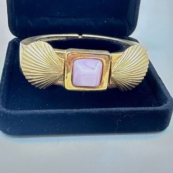 Vintage Castlecliff Gold Tone Shell Hinge Bangle Bracelet with Pink Cabochon