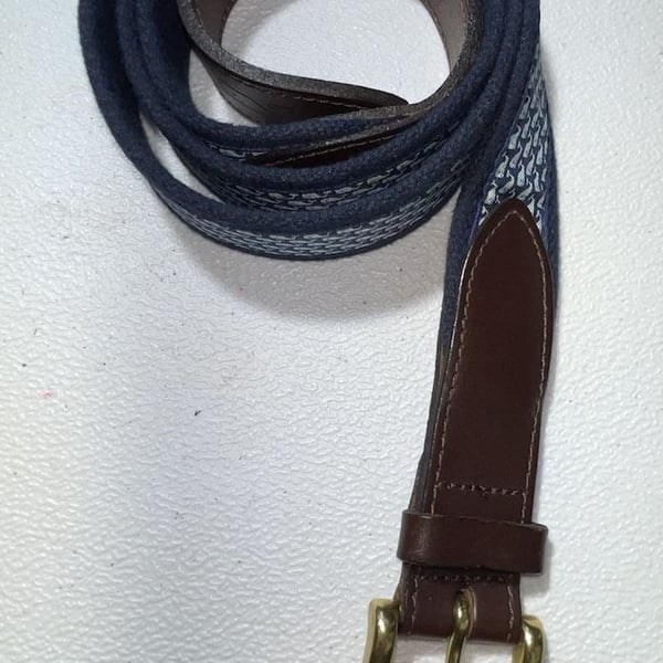 Vineyard Vines Classic Whale Canvas Club Men's Belt Navy Size 42 Leather