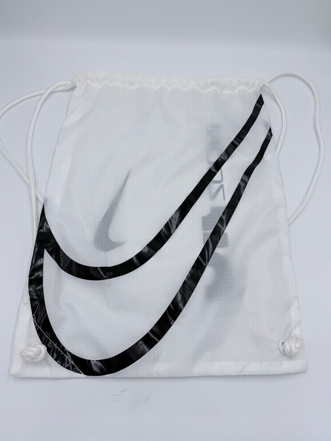 Nike Air Zoom Drawstring Bag White Black Swoosh 3
