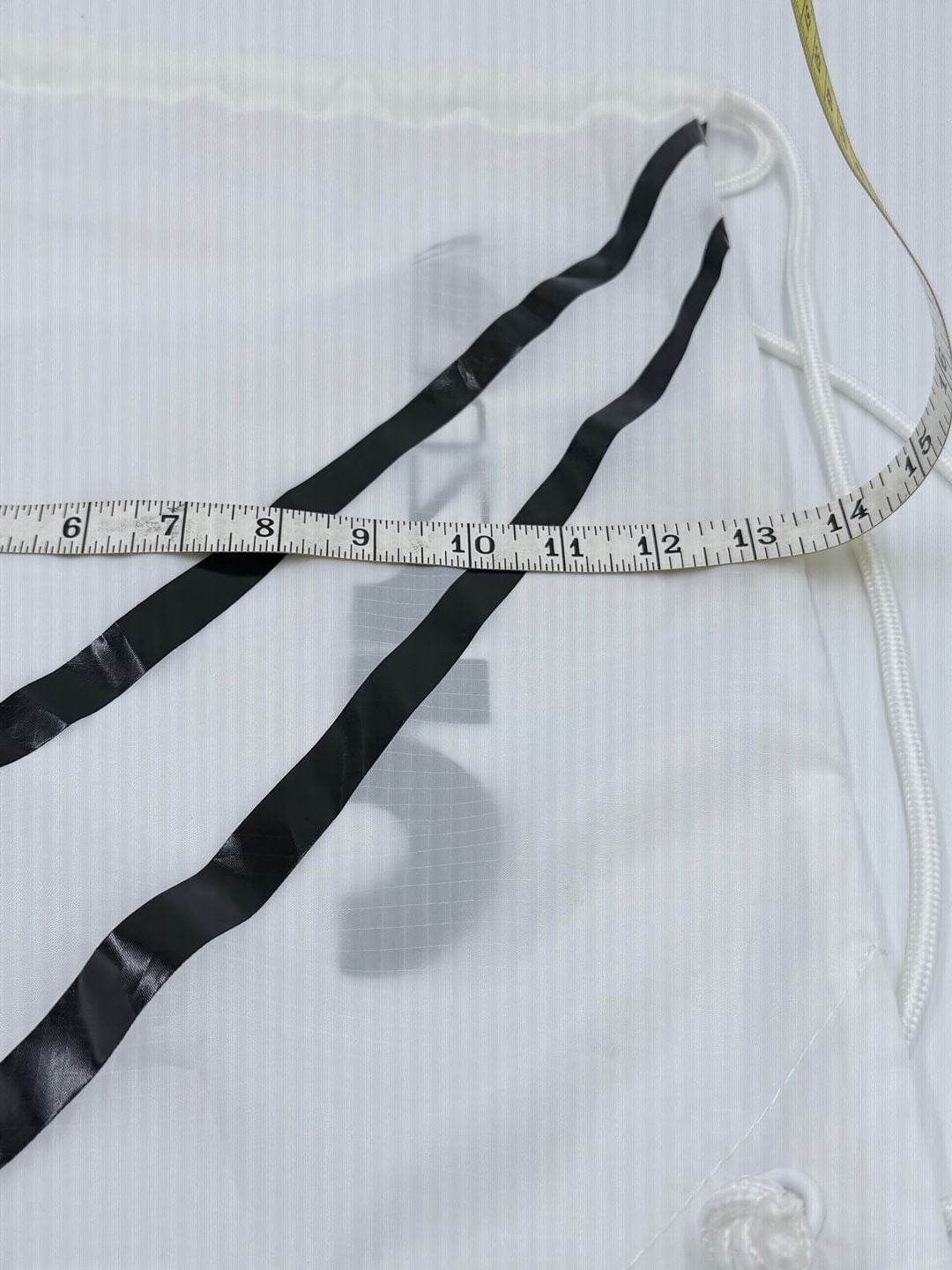 Nike Air Zoom Drawstring Bag White Black Swoosh 6