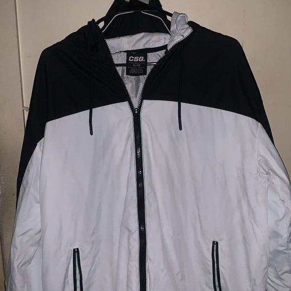 CSG Windbreaker Jacket Size XL White Black Full Zip Hooded