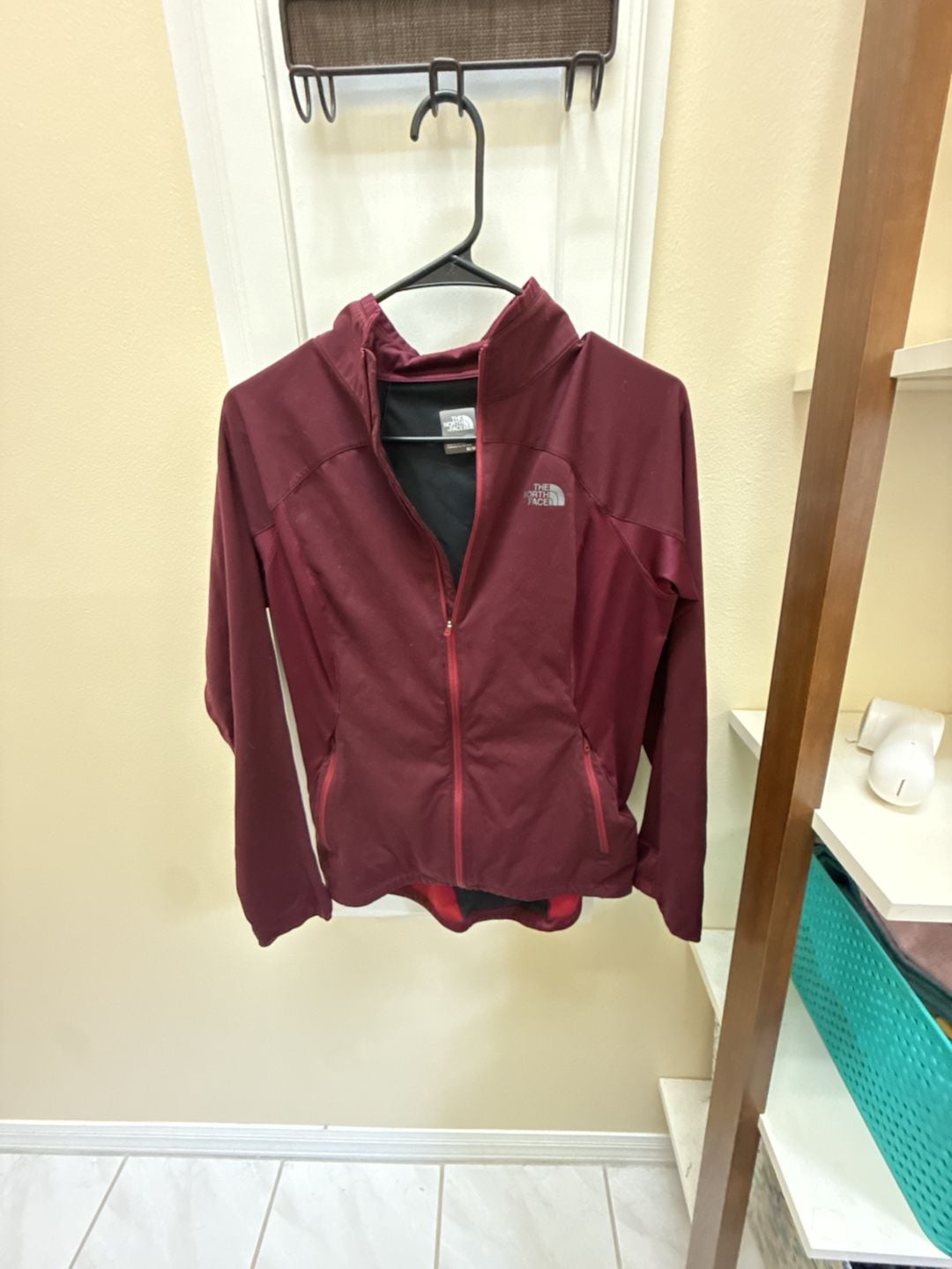 The North Face Full Zip Jacket Size M Burgundy Hooded Performance Fleece 2