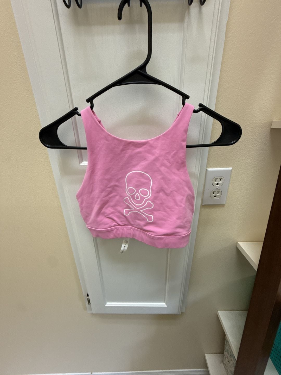 Lululemon x SoulCycle Sports Bra Size 6 Pink Skull Crop Top 2