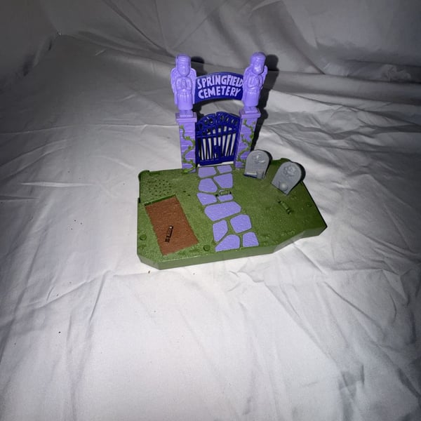 Playmates The Simpsons Springfield Cemetery Playset Halloween