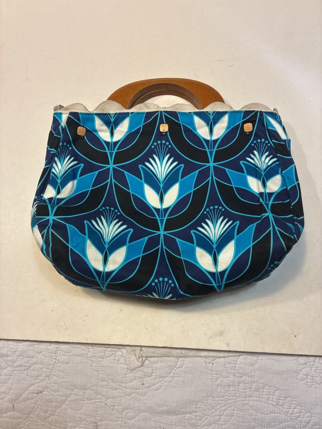 Lesley Evers Bonnie Bermuda Bag Geo Tulip Blue Wood Handle Purse 2