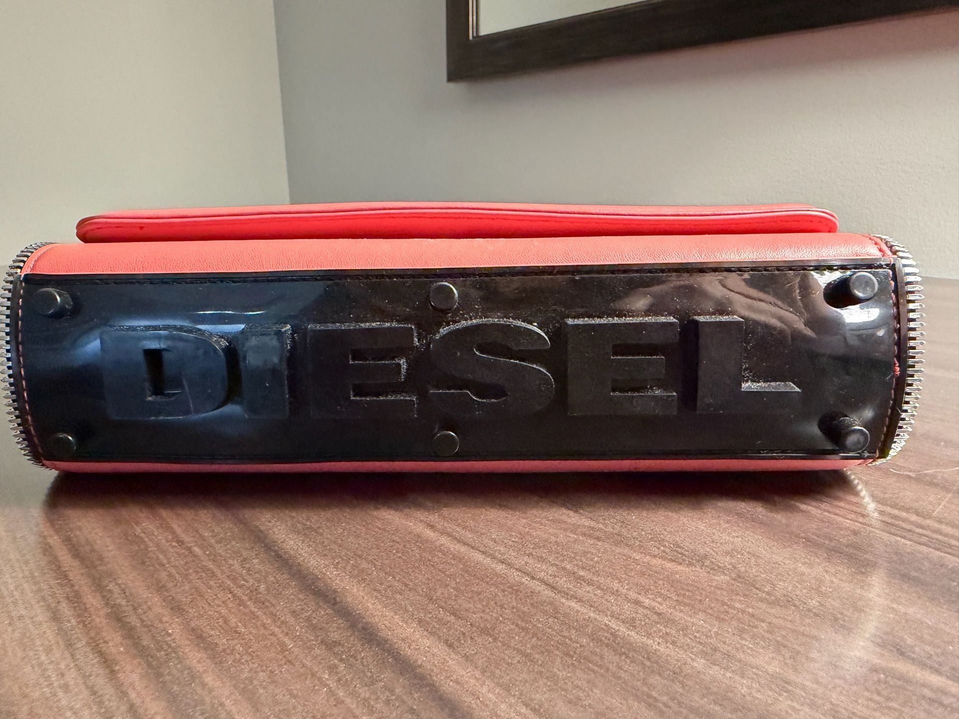 Diesel YBYS M Kendyzip Coral Leather Crossbody Y2K Style Logo Bag Rare 12